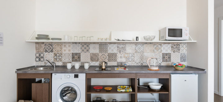 двухкомнатная кухня с балконом