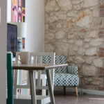 двухкомнатная кухня с балконом